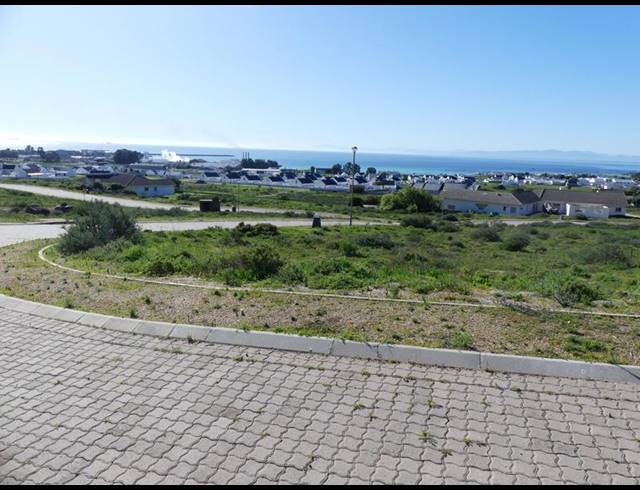 LAND FOR SALE IN HARBOUR LIGHTS